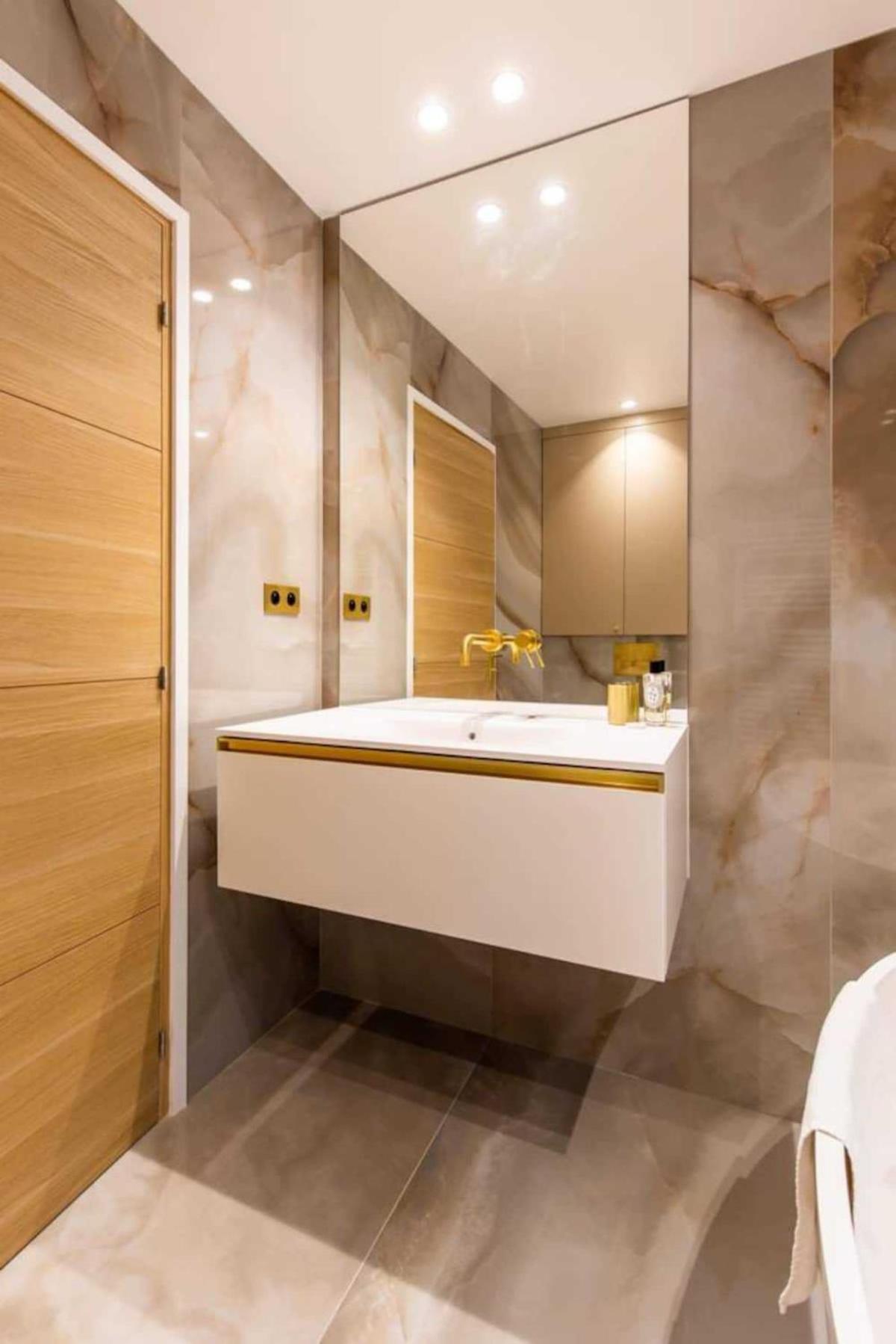 Appartamento Newly Rebuilt By Architect - Center Of Parigi Esterno foto